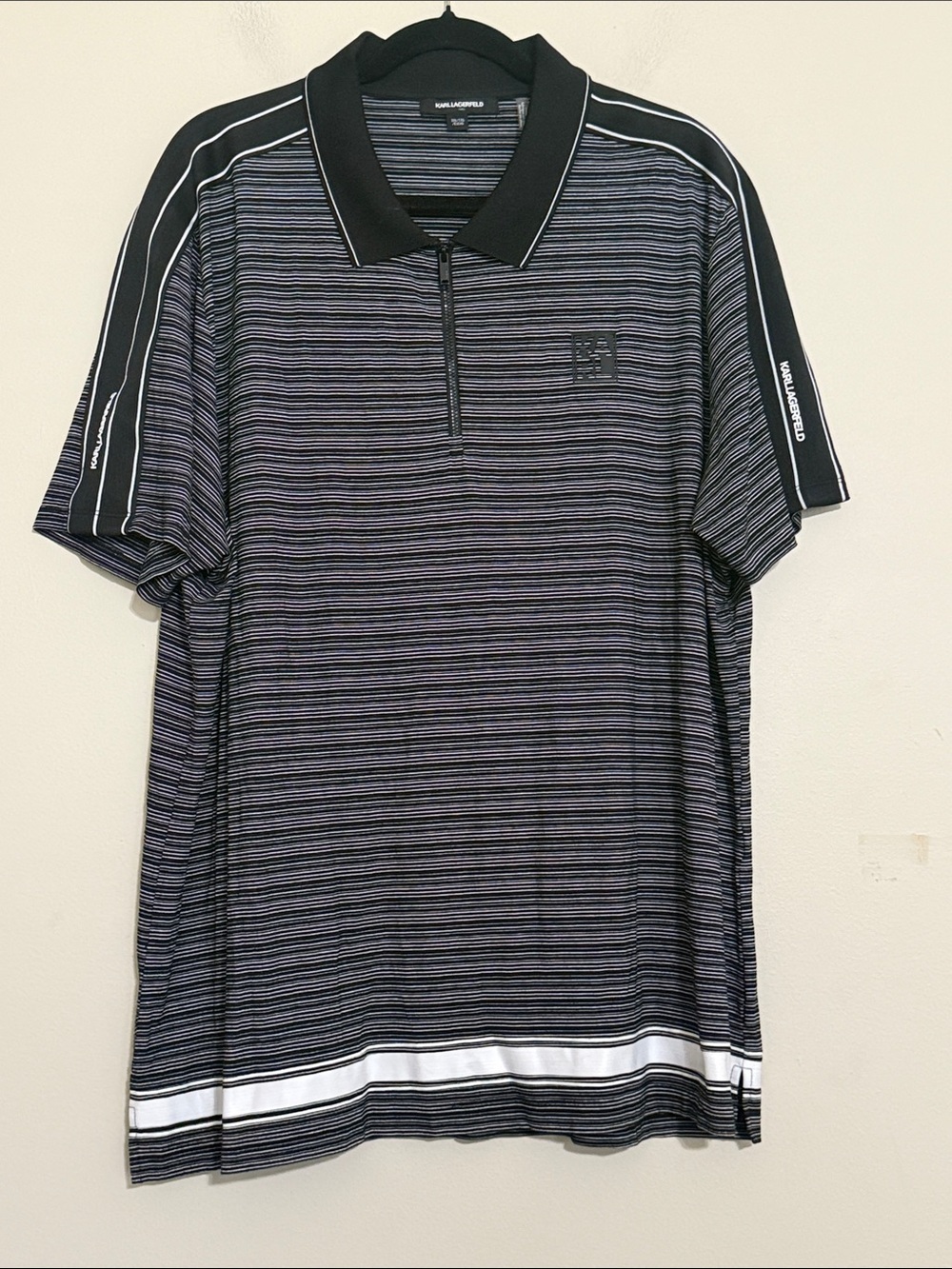Karl Lagerfeld polo shirt mens XXL/TTG Black and Gray Striped Zip soft stretchy